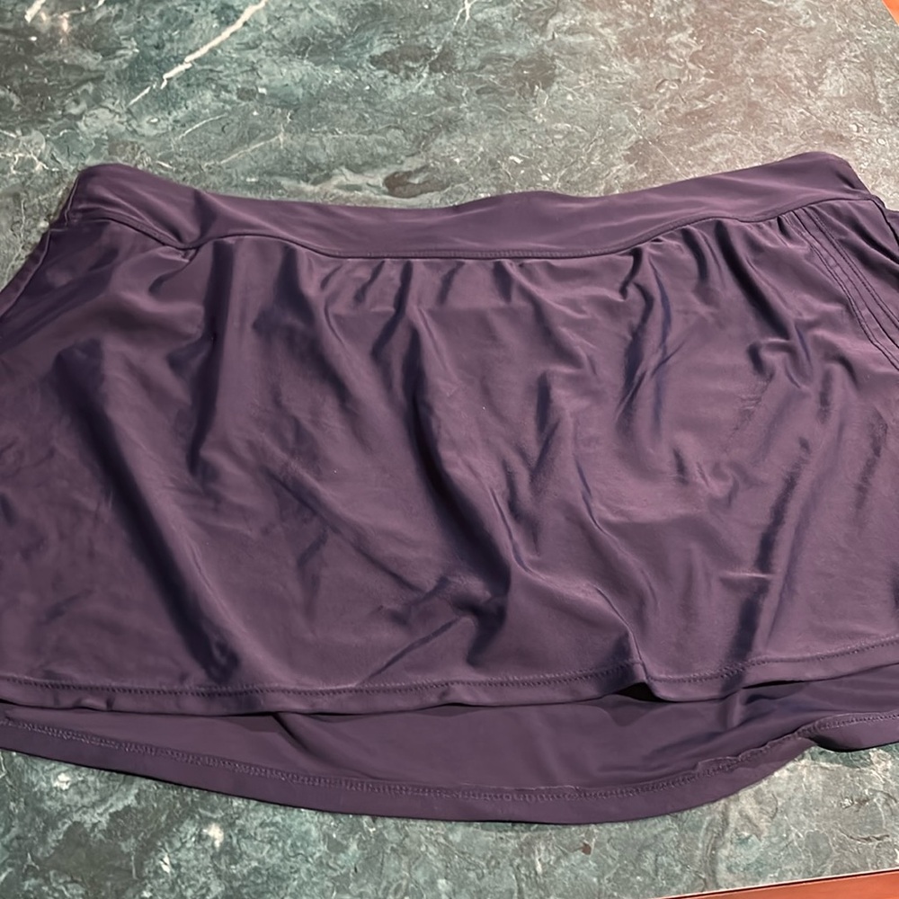 Women’s bathing suit skirt